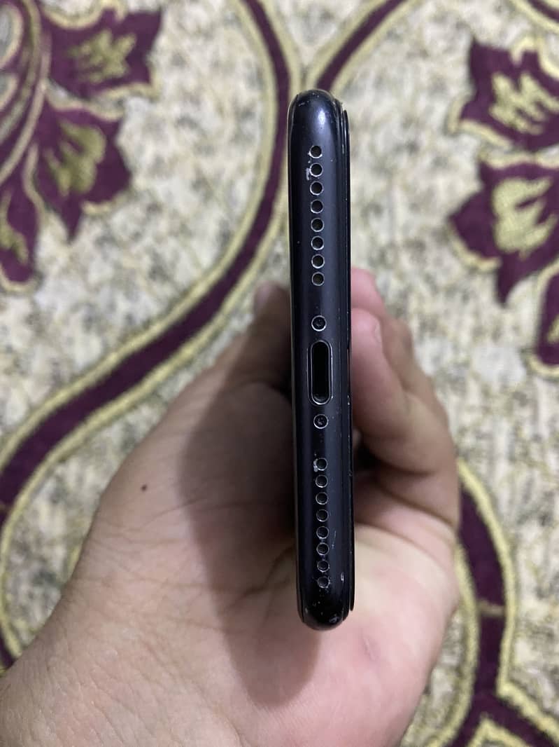 Apple iPhone 7 Plus 4
