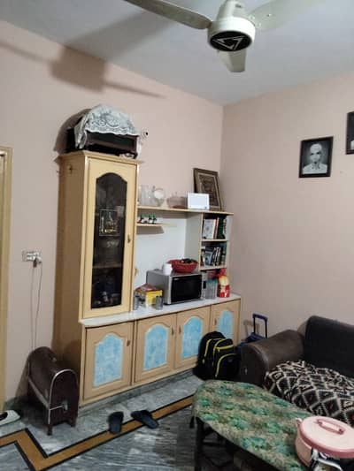 MIAN ESTATE OFFERS 3.5 MARLA DOUBLE STOREY HOUSE AVAILABLE URGENT FOR SALE (very reasonable price)