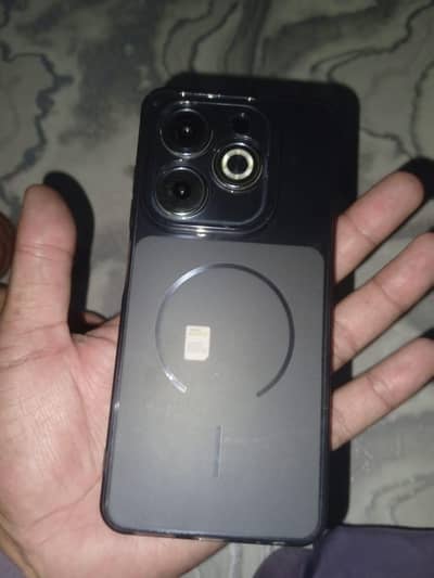 Infinix Hot 40i 8+8, 128 only charge