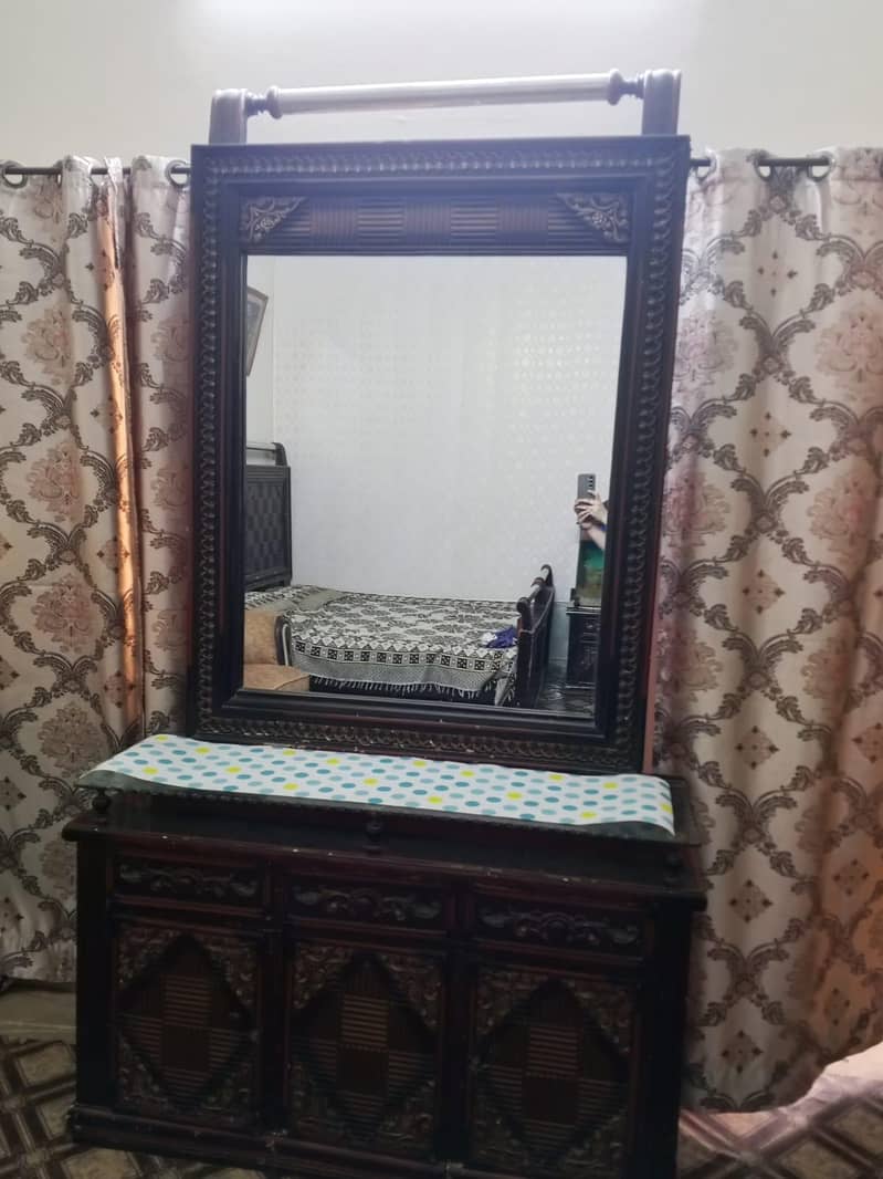 Bed and Dressing 4