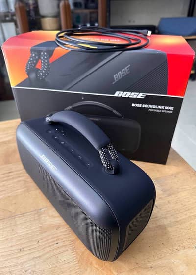 Bose Soundlink Max | Best Outdoor Speaker