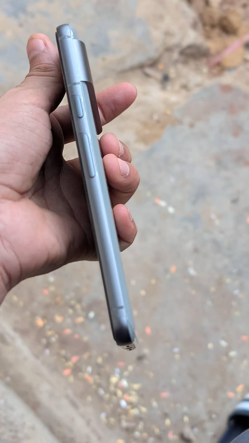 Google Pixel 8 3