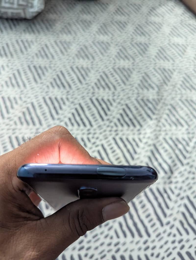 One Plus 7 Pro 1