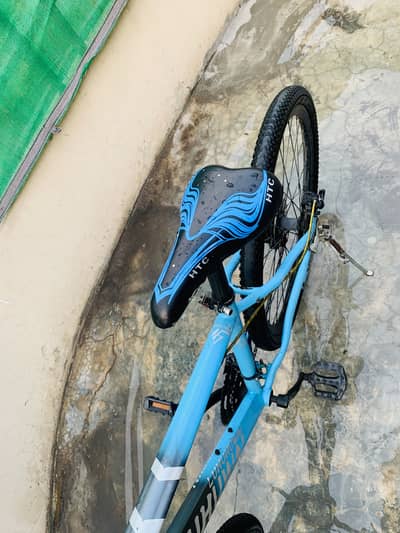 Black & Blue Mountain Bike | Front Suspension | Disc Brakes