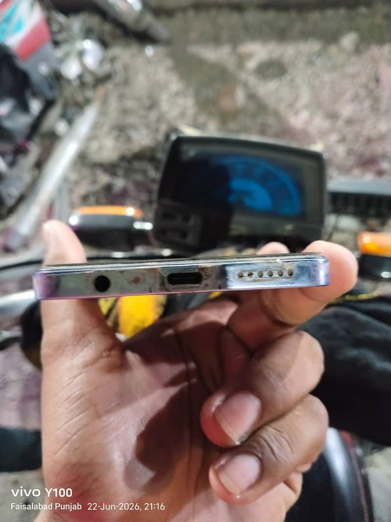 Tecno CAMON 20 Pro 4