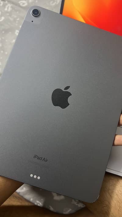 Apple iPad Air M1 with pencil & box