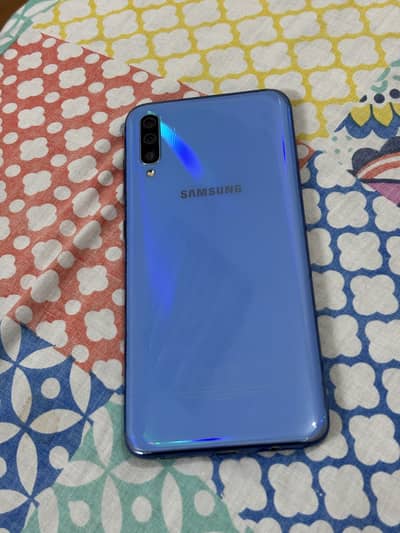 Samsung Mobile A70 with original parts