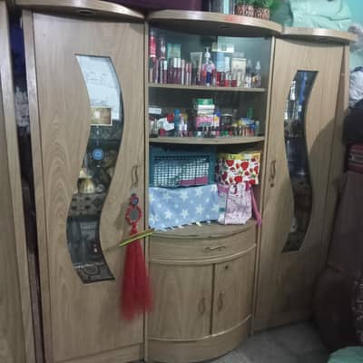 Bedroom Furniture Set for Sale