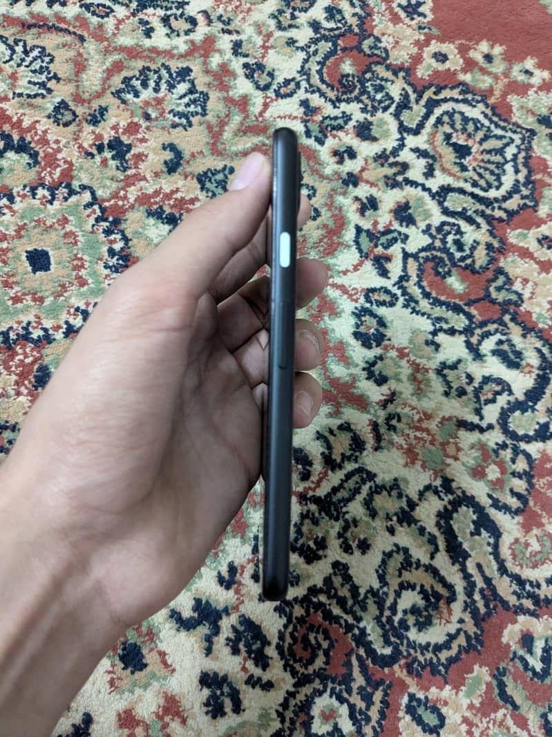 Google Pixel 4a 4