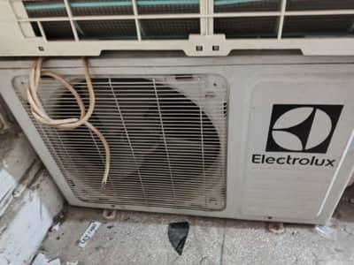 split ac 1 ton electrolux
