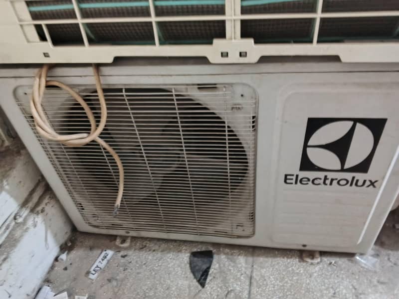 split ac 1 ton electrolux 0