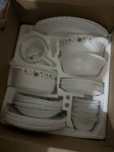 HEM dinner set box pack