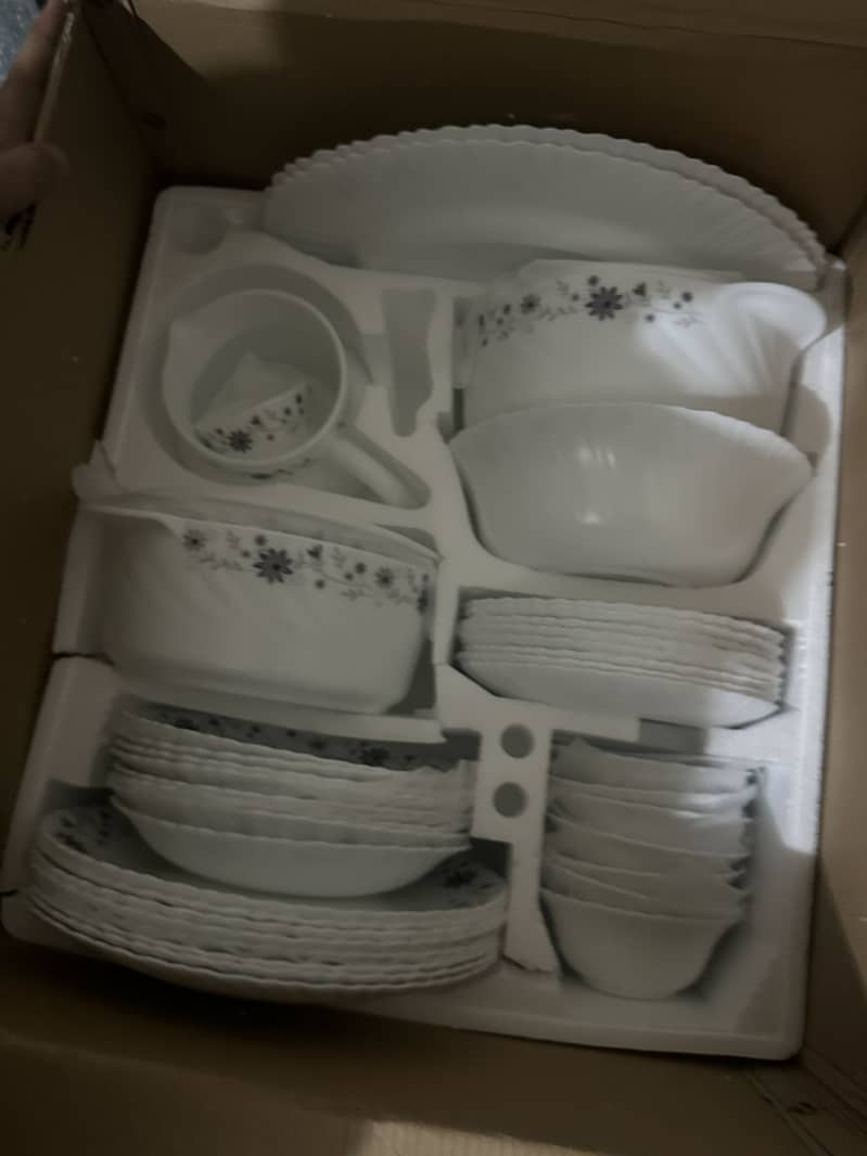 HEM dinner set box pack 0