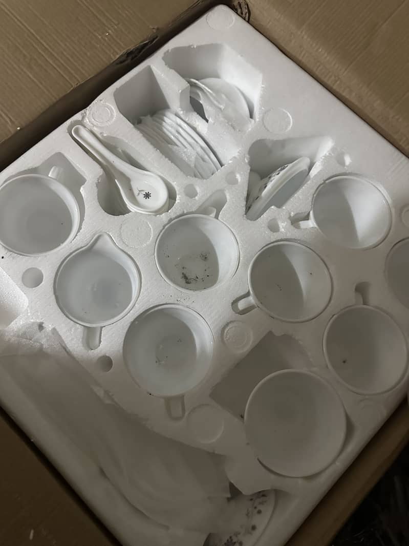 HEM dinner set box pack 1