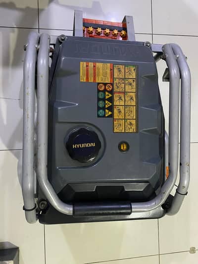 Hyundai gasoline generator (HGS3500)