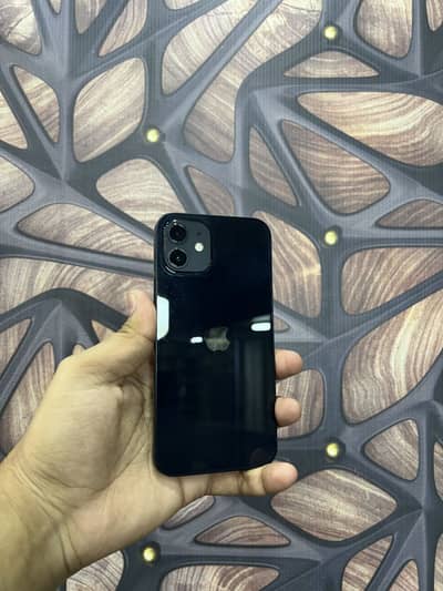 Apple iPhone 12