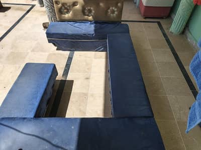 School shift bench
