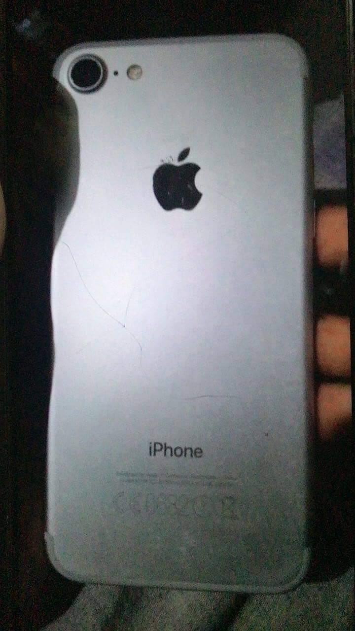 APPLE IPHONE 7 0