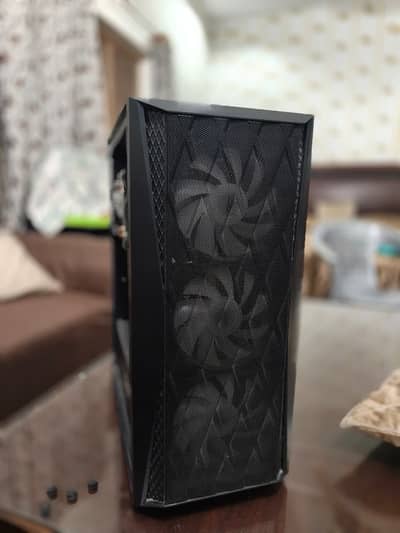 Custom Build Gaming PC