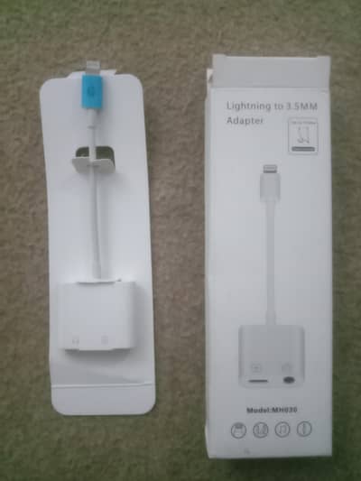 iphone lightning to 3.5MM Adapter