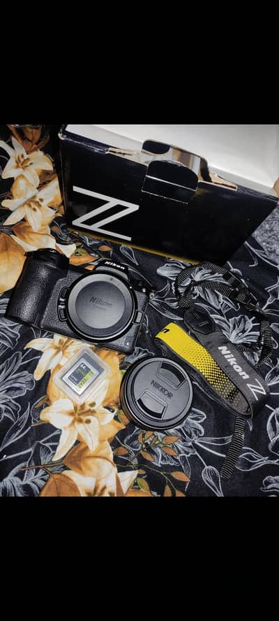 Nikon z6 With Lens With Card
