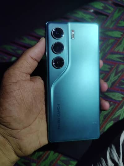 Tecno CAMON 40