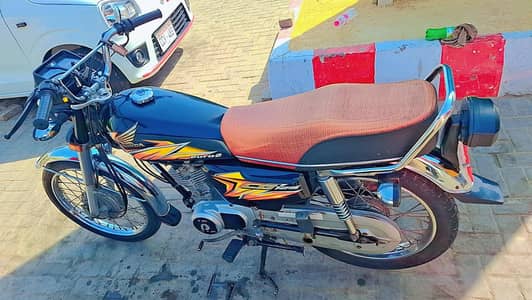 Honda 125 model 2021 one hand use
