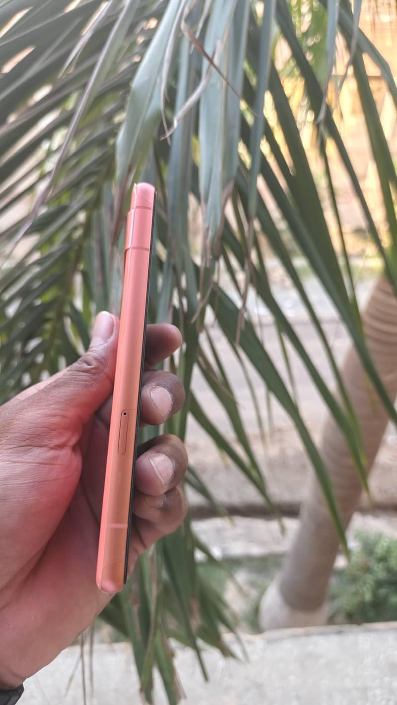 Google Pixel 7a 2