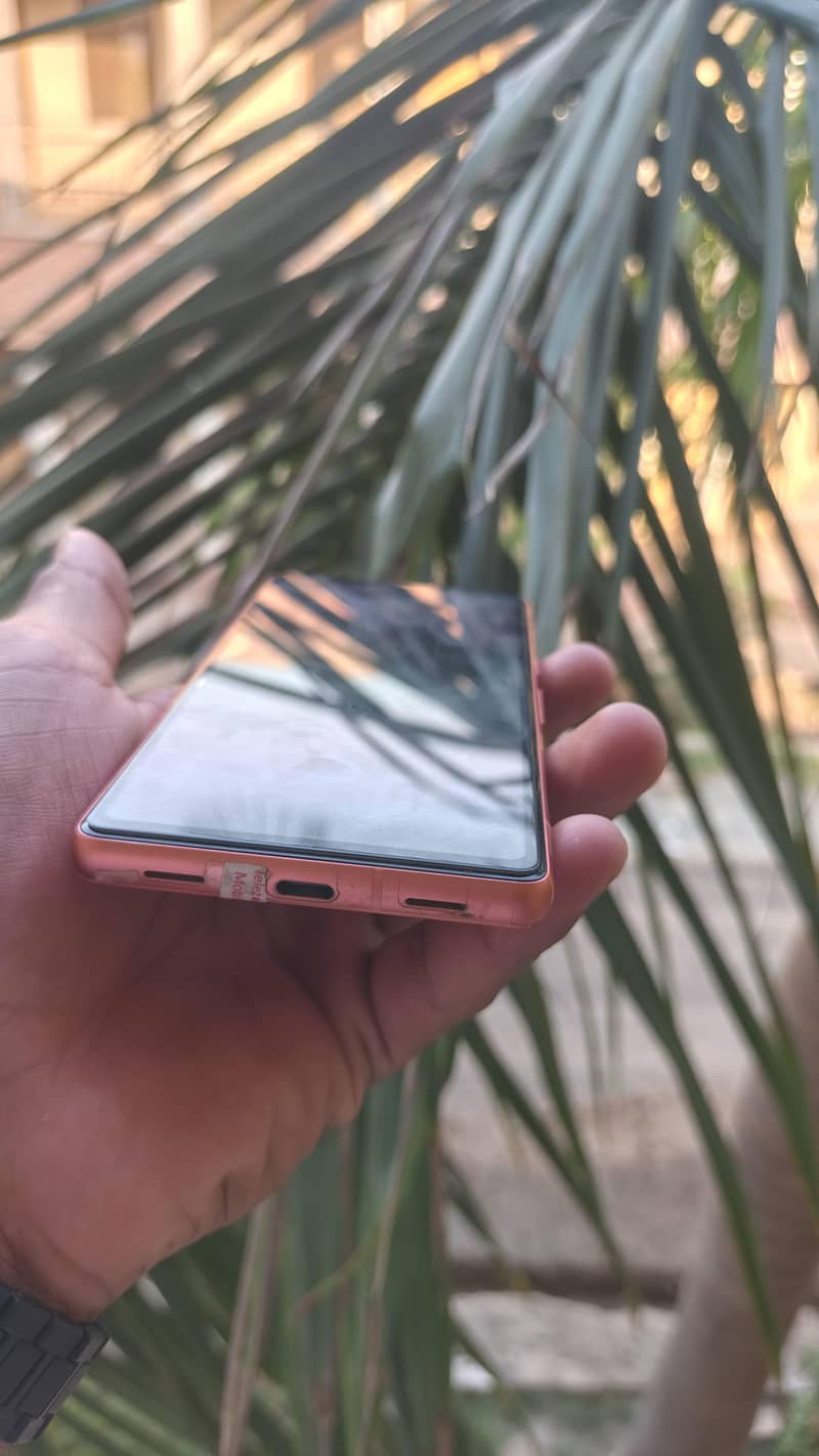 Google Pixel 7a 3