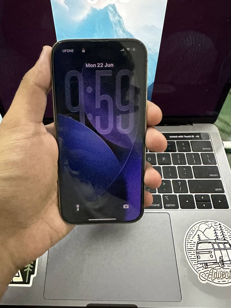 Apple iPhone 14 Pro 0