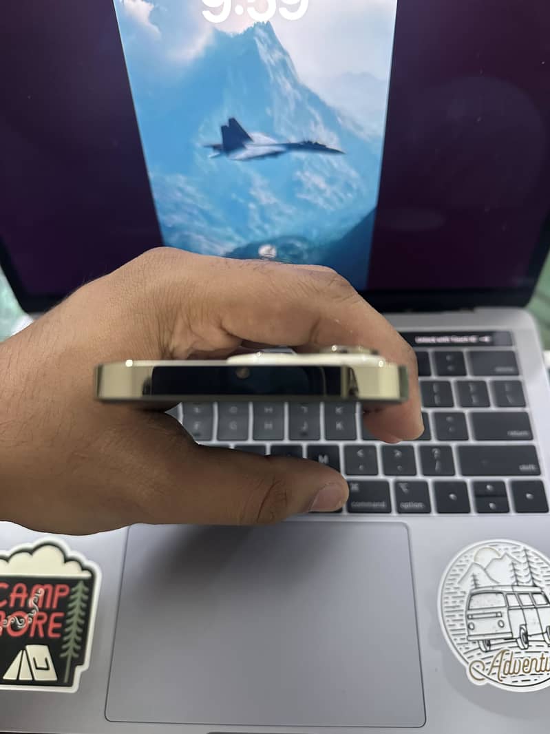 Apple iPhone 14 Pro 1