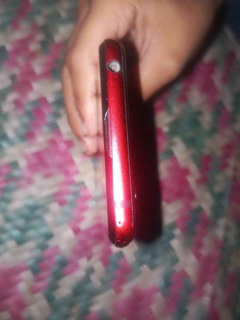 Sharp Aquos R3 3