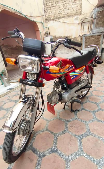 Honda bike 70cc03285227667 argent for sale model 2020