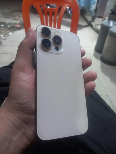 Apple iPhone 16 Pro Max jv