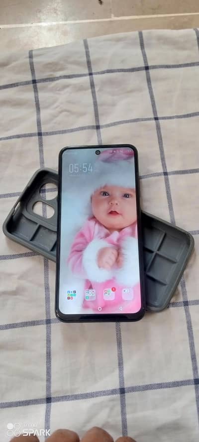 Infinix Smart 9 ram 4+4 ROM 64