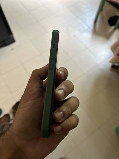 Apple iPhone 14