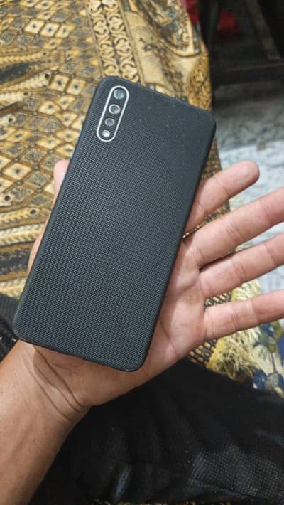 Vivo S1