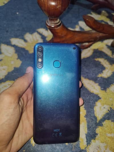 Infinix Hot 8