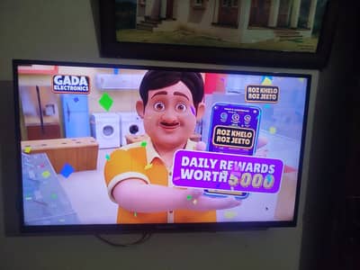 EcoStar 40 Inch LED TV — Good Condition