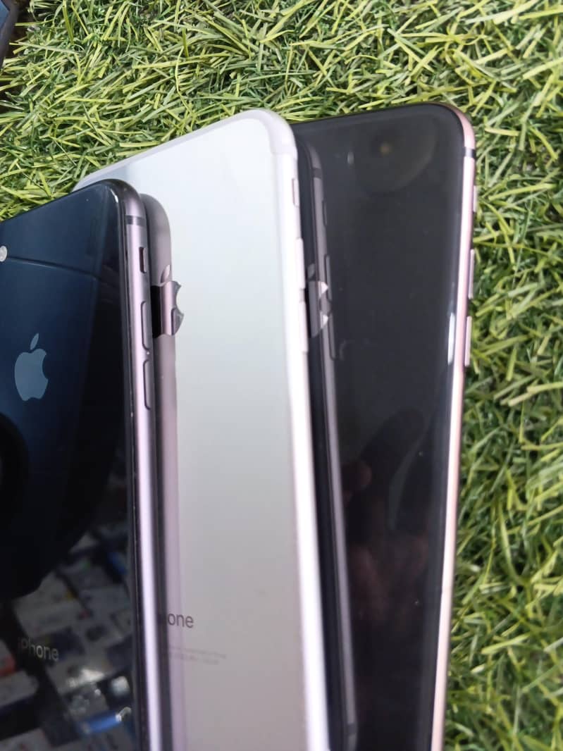Apple iPhone 8 6
