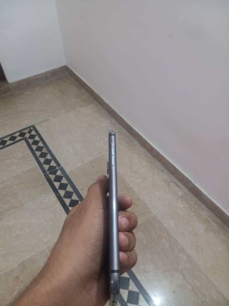 Apple iPhone 8 Plus 7