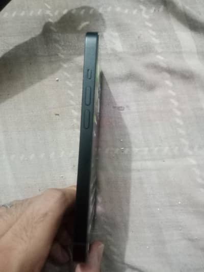 Apple iPhone 14