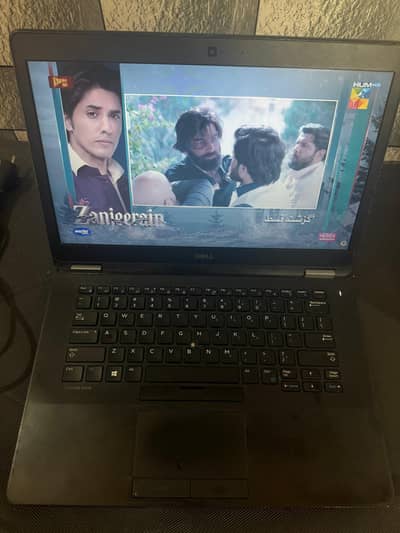 Dell latitude E7470 Core i5 (6th generation) 8GB RAM / 477gb ssd