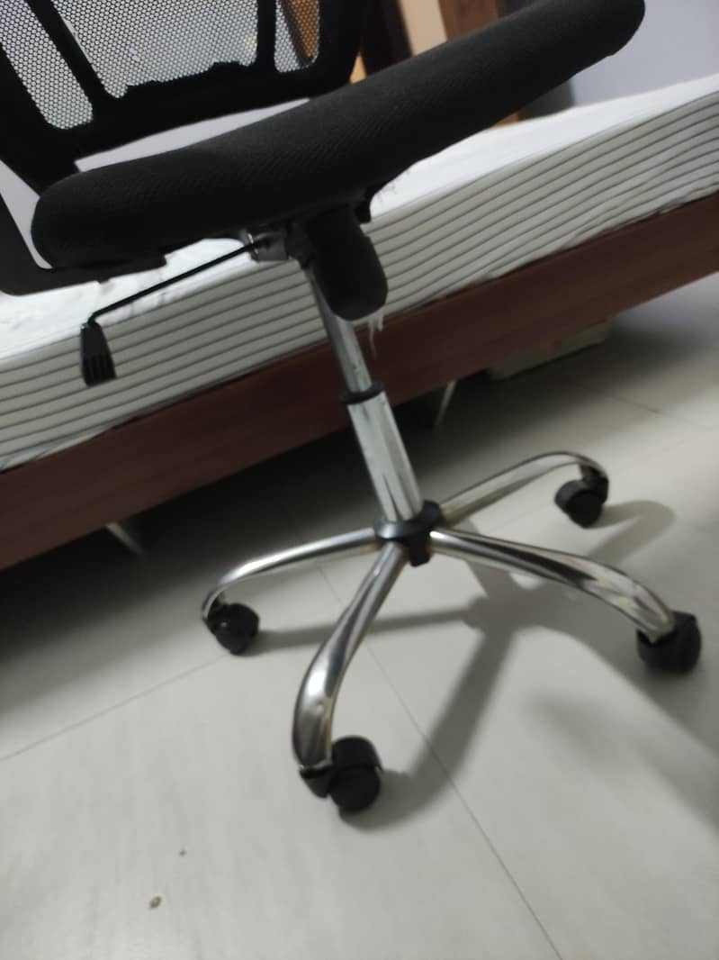 computer chair 1