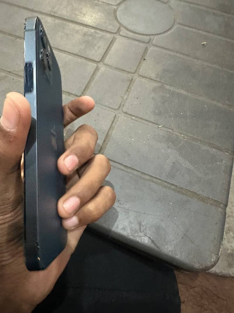 iPhone 12 pro 1
