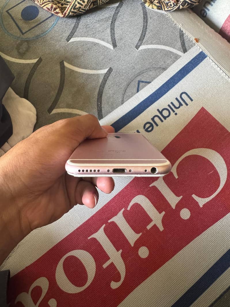 Apple iPhone 6S 3