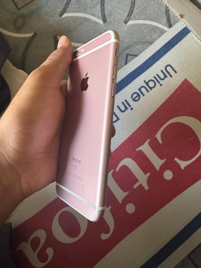 Apple iPhone 6S 5