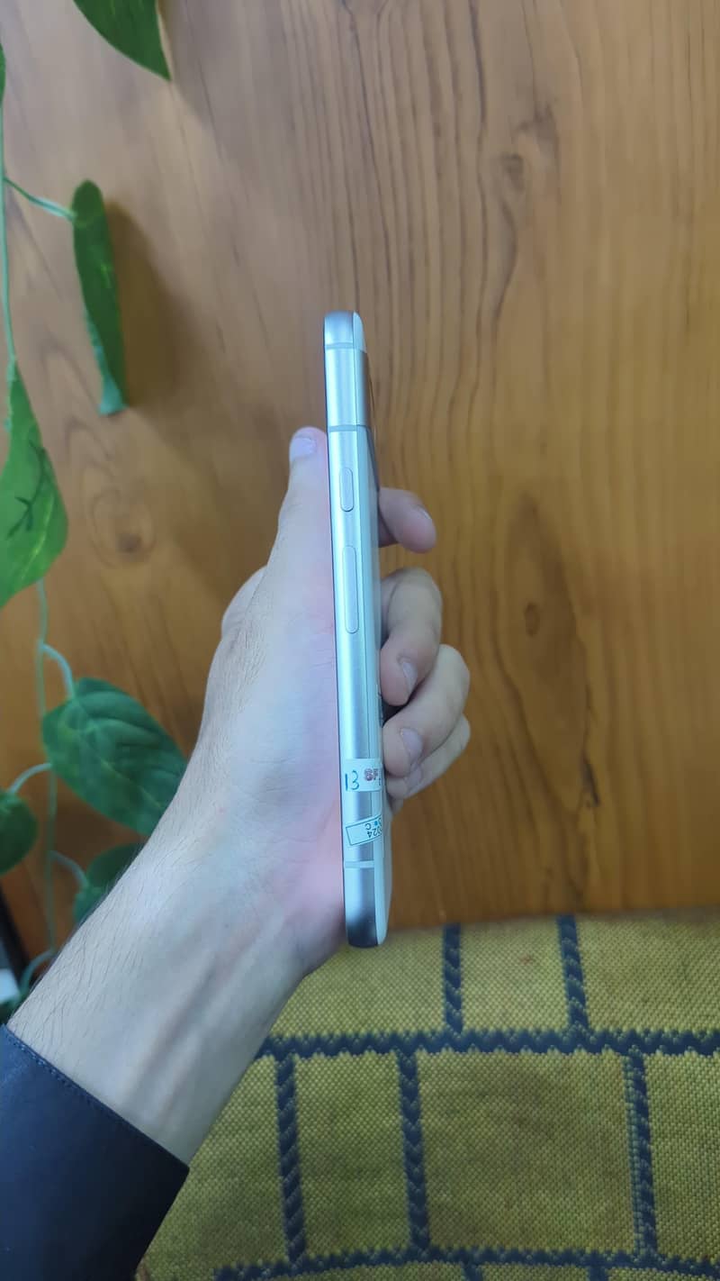 Google Pixel 8a 3