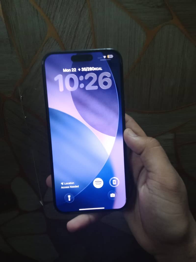 iPhone 15 pro max 2