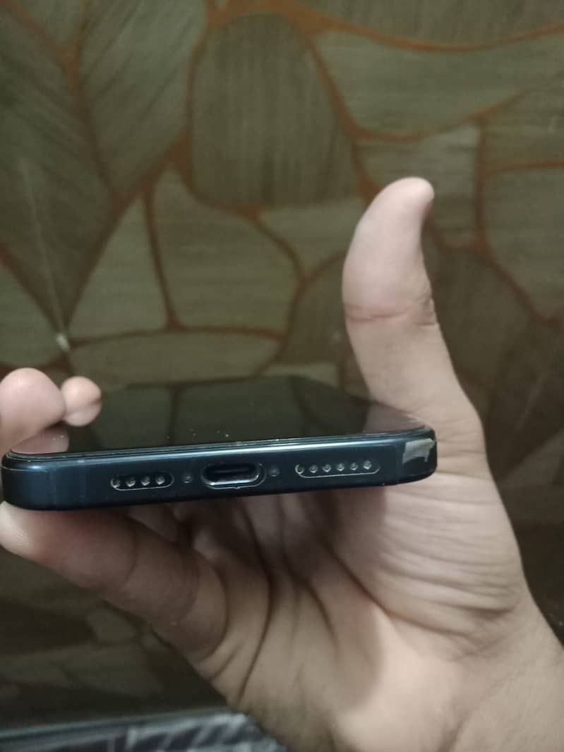 iPhone 15 pro max 3